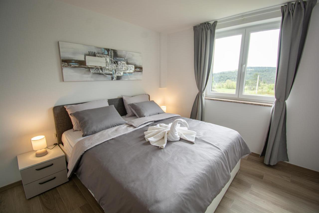Holiday House Oljka Kobdilj Экстерьер фото