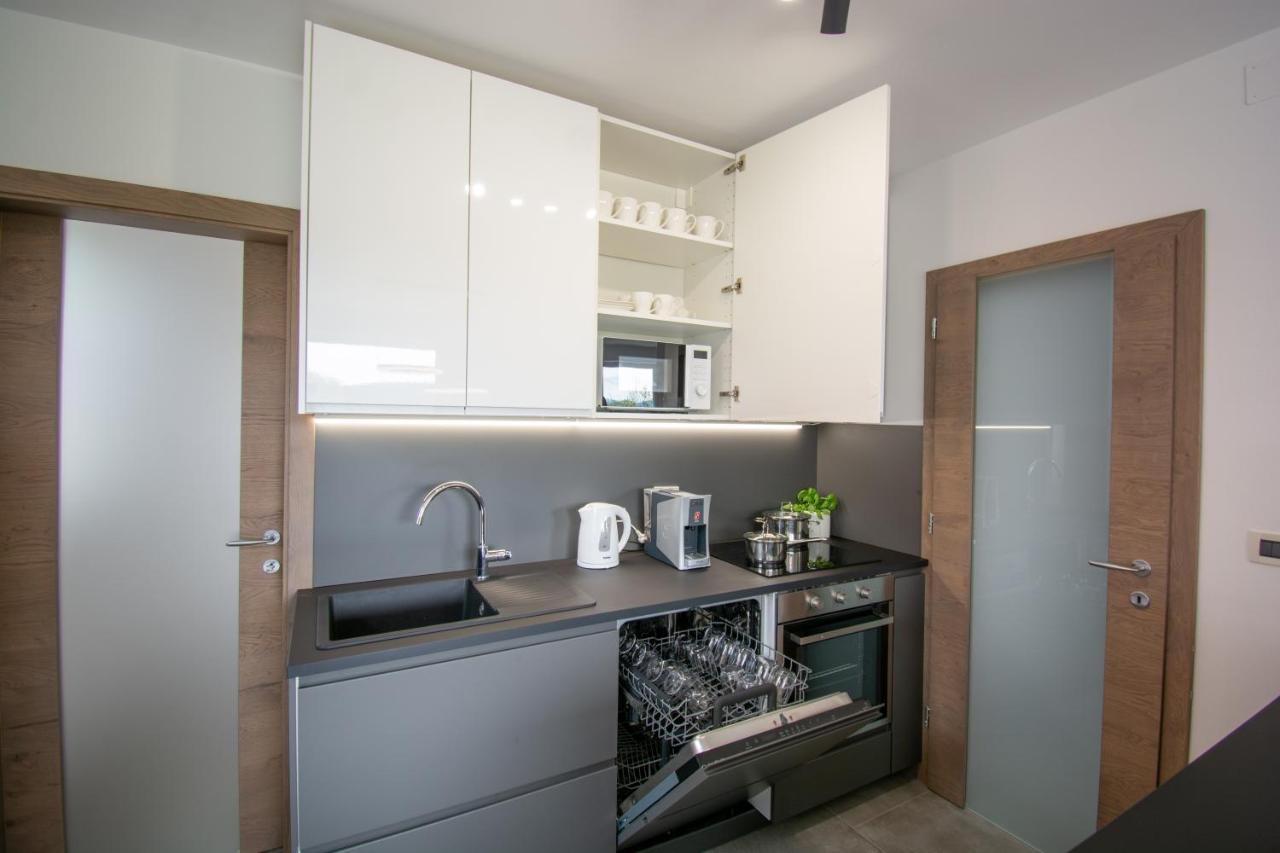 Holiday House Oljka Kobdilj Экстерьер фото
