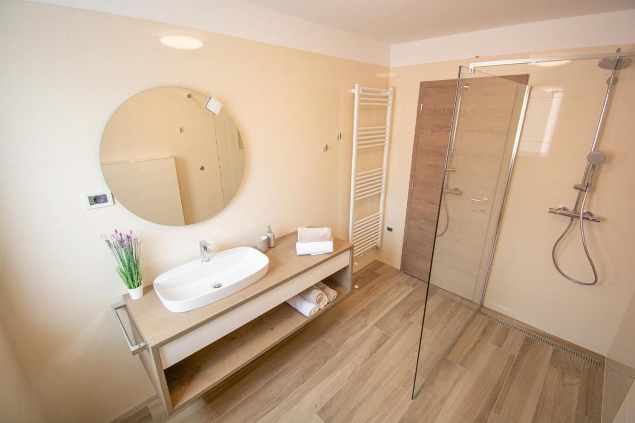 Holiday House Oljka Kobdilj Экстерьер фото